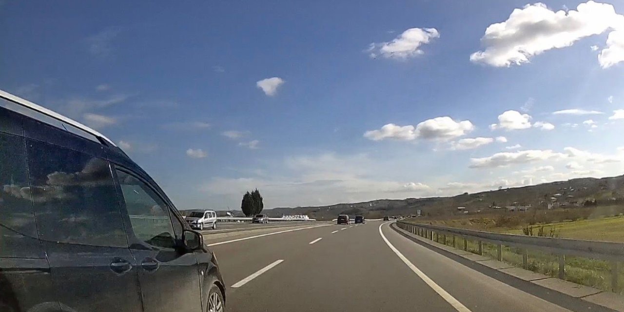 Kazaya Davetiye Çıkaran Sürücü Canları Hiçe Saydı