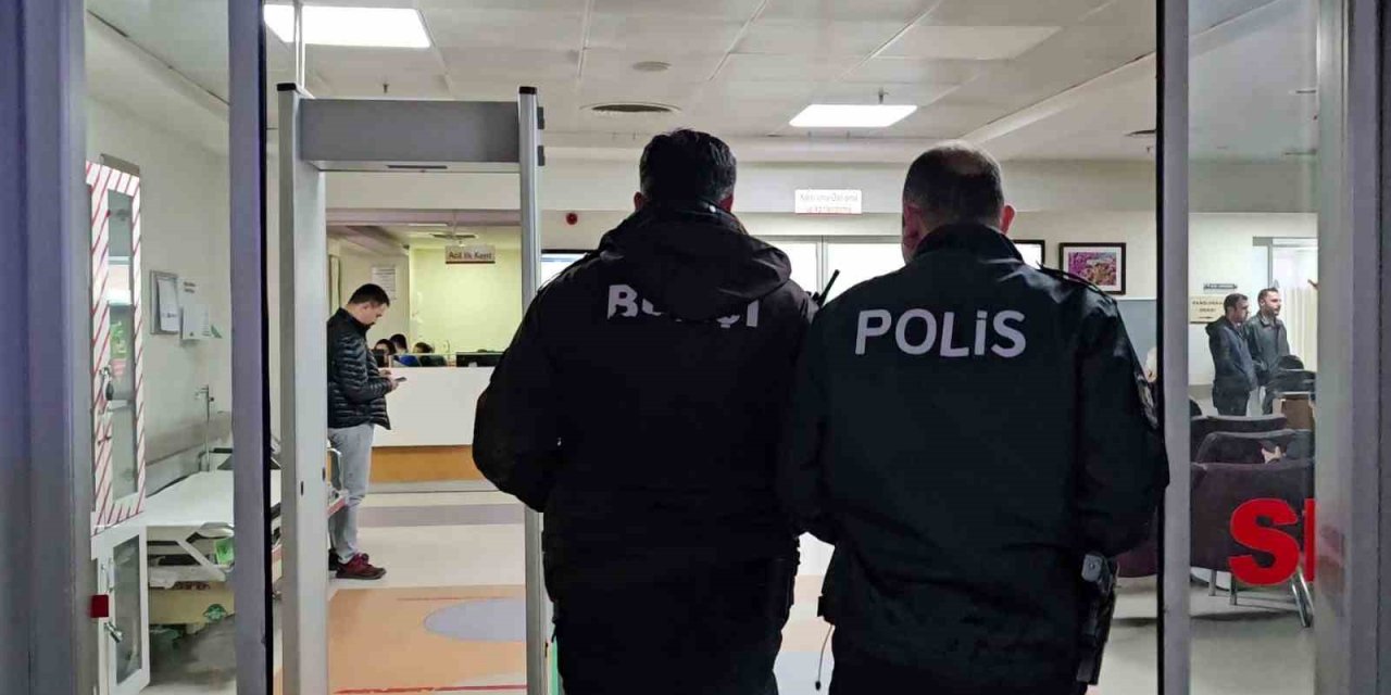 Kendisini Yakalayan Bekçinin Parmağını Isırdı "Ben Bir Şey Yapmadım" Dedi