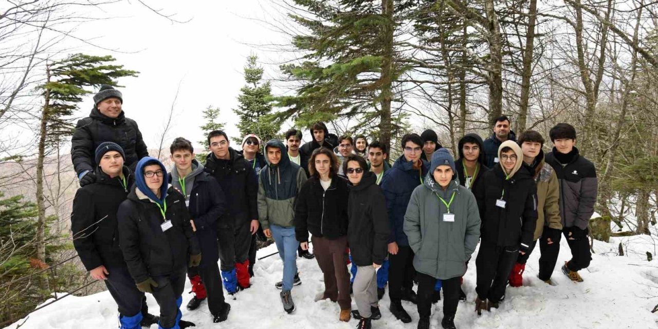 Dersane Öğrencileri Uludağ Kampıyla Ödüllendirildi