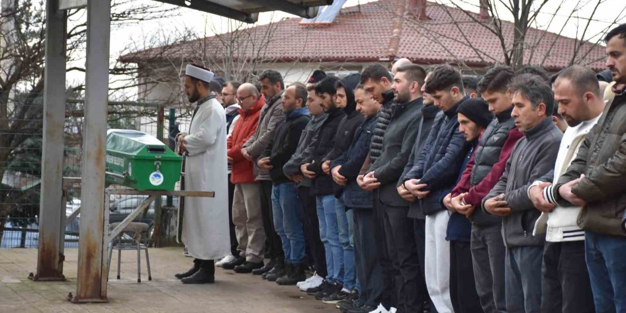 Kavgada Tüfekle Vurulan Genç Son Yolculuğuna Uğurlandı