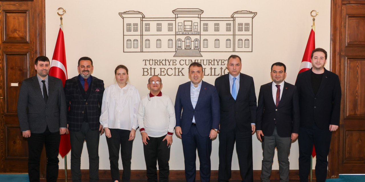 Özel Bireylerden Vali Sözer'e Ziyaret