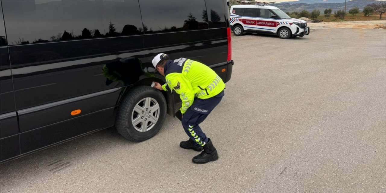 Jandarmadan kış lastiği denetimi