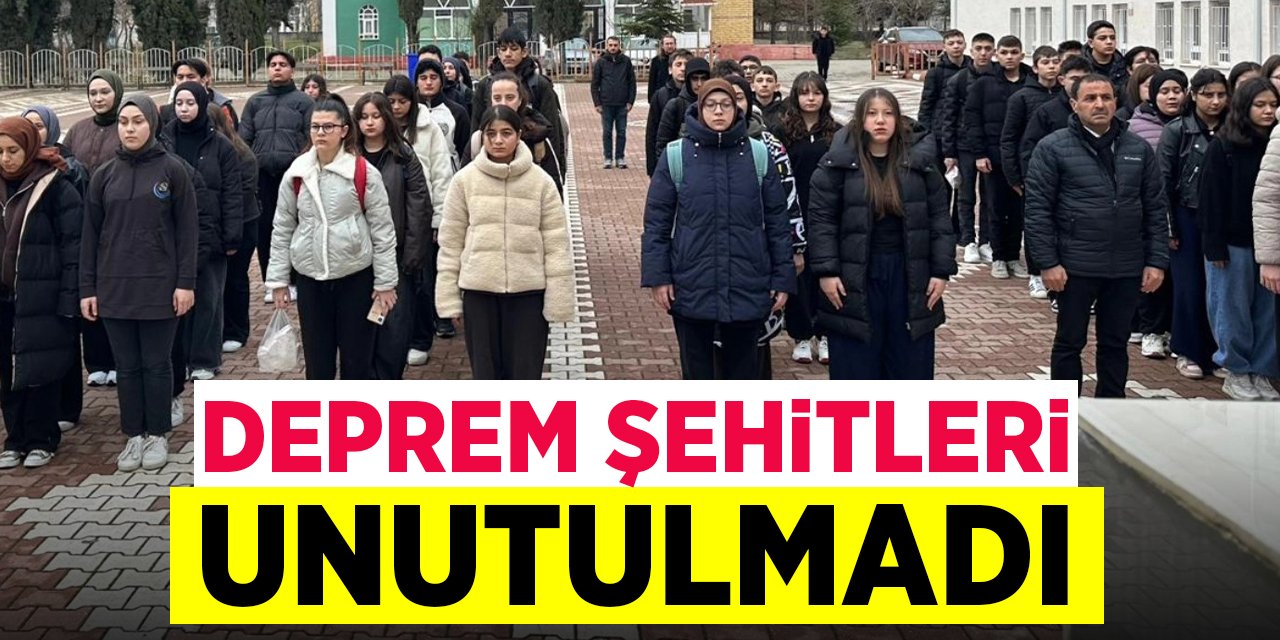 Deprem Şehitleri Unutulmadı