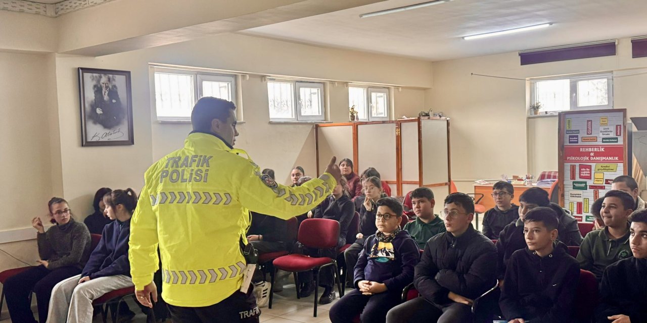 Öğrencilere trafik semineri