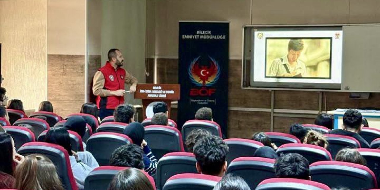 Terörle Mücadele Ekiplerinden Öğrencilere Seminer