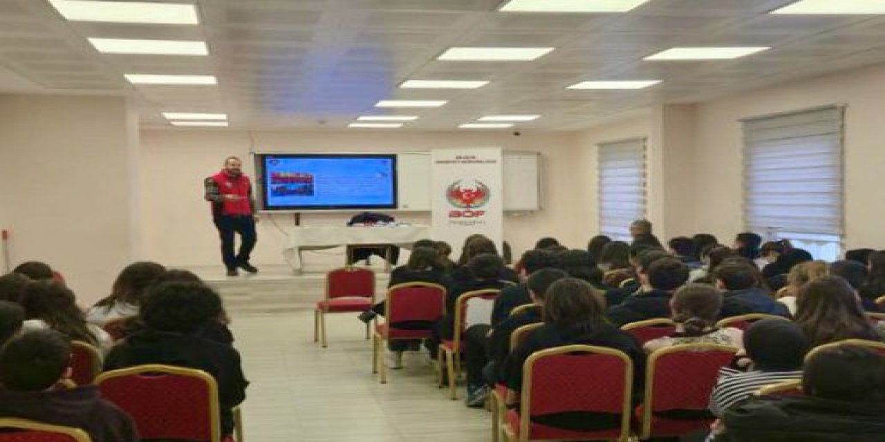 Terörle Mücadele Ekiplerinden Öğrencilere Bilgilendirme