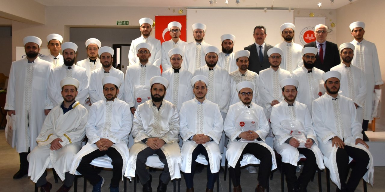 Din görevlileri törenle göreve başladı