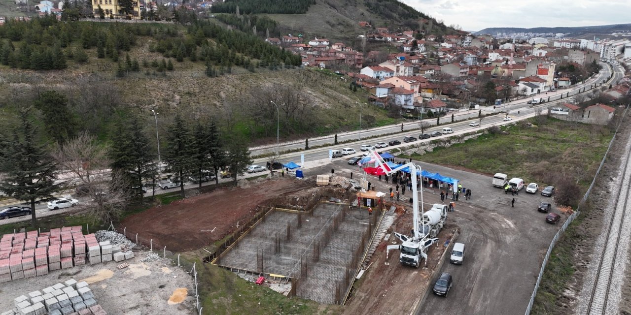 Bozüyük'te Semt Salonu'nun Temeli Atıldı
