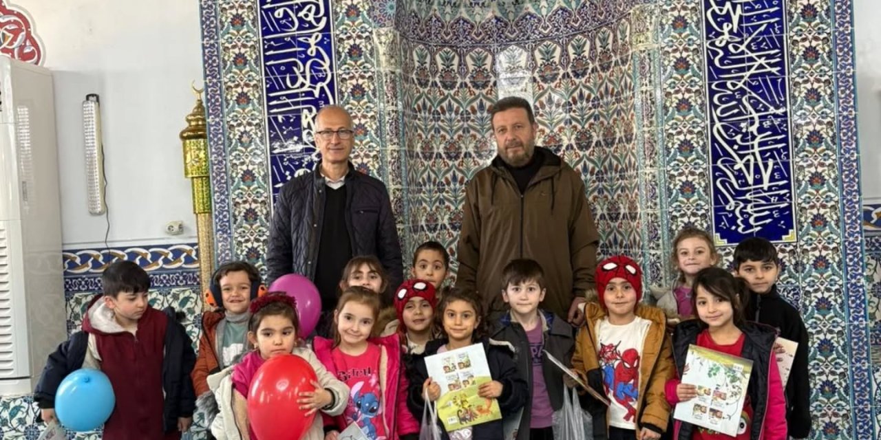 Minik Öğrencilerden Cami Ziyareti