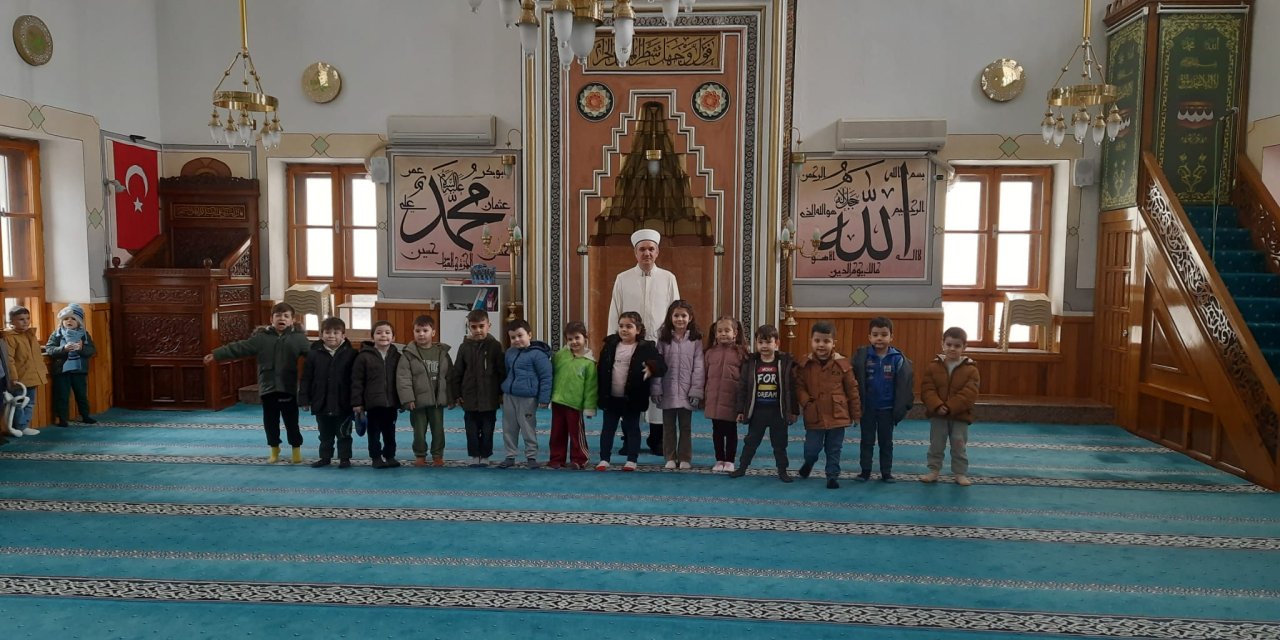 Miniklerden Anlamlı Cami Ziyareti
