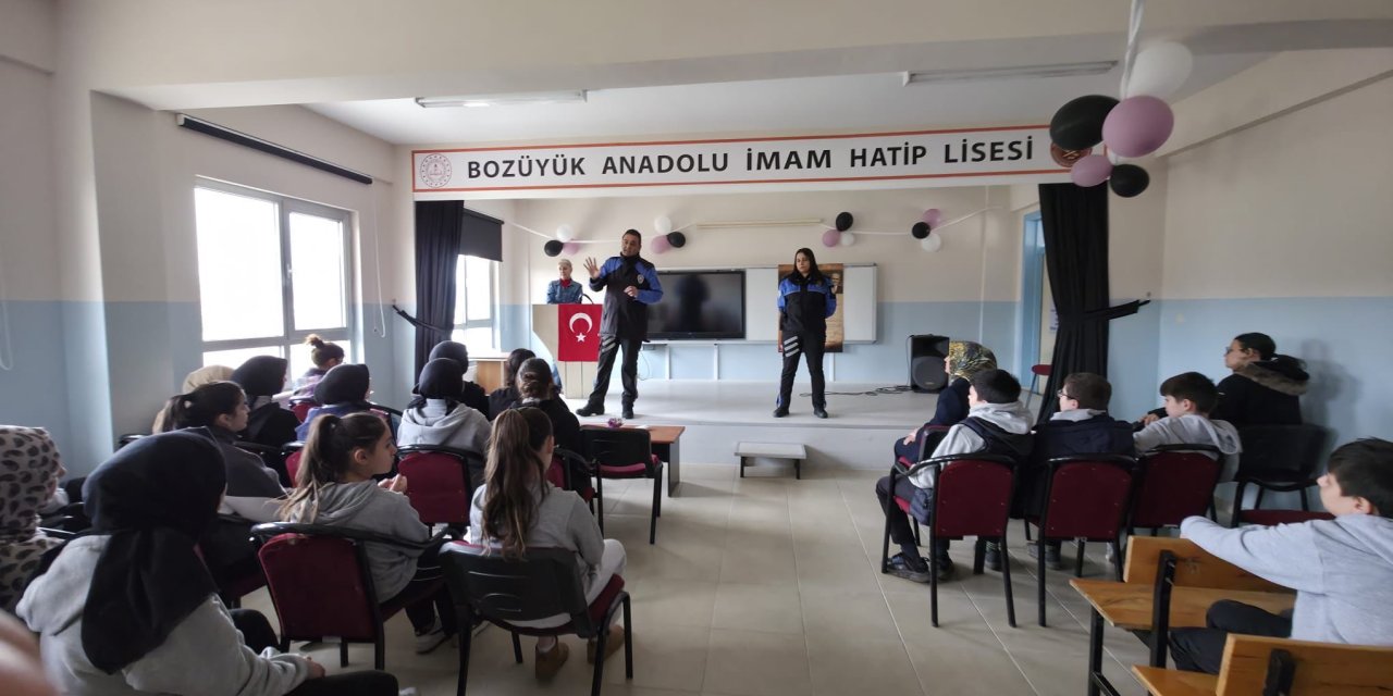 “Zorbalık Değil, Dostluk Kazansın”