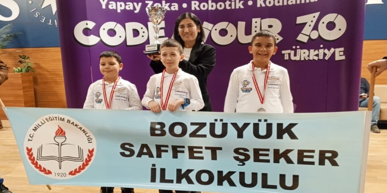 Bozüyüklü Öğrencilerden Büyük Başarı