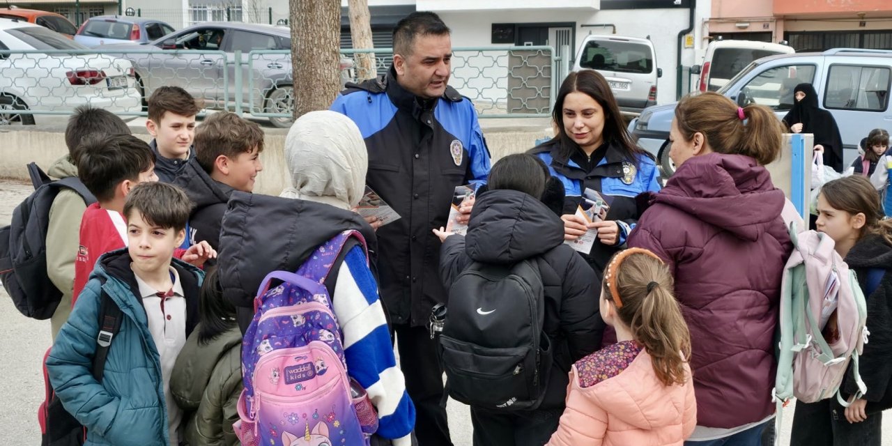 Veliler dolandırıcılığa karşı bilgilendirildi