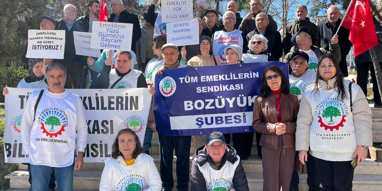 Emekliler Bayram İkramiyesine Zam İstedi