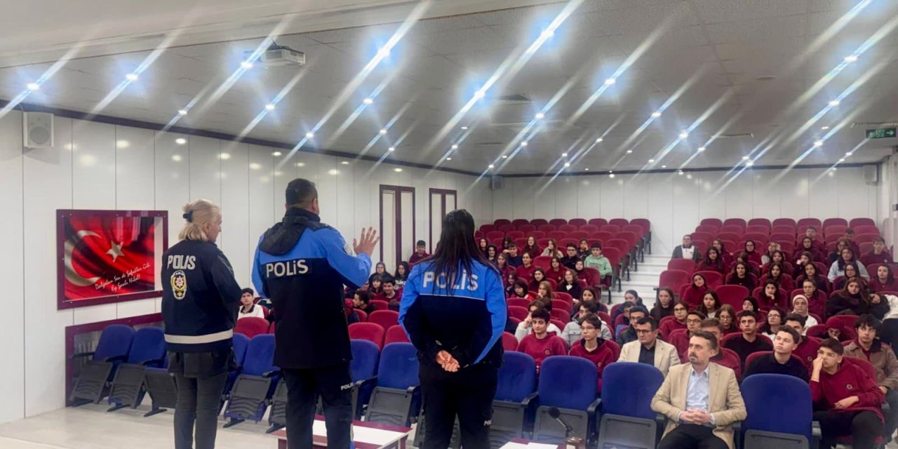 Akran Zorbalığına Karşı Uyarı Yapıldı