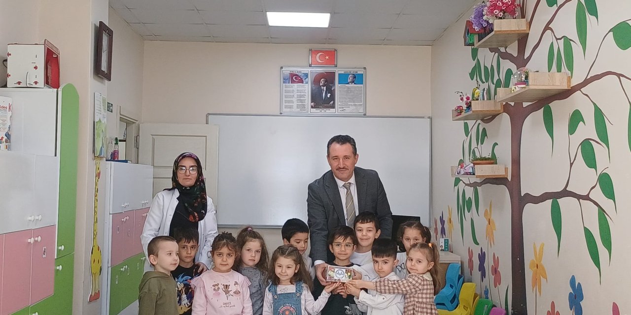 Harçlıklarını Filistinli Kardeşleri ile Paylaştılar