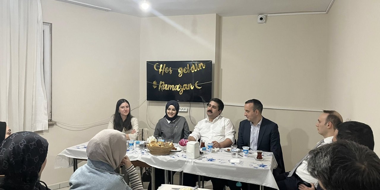 Kaymakam Kılıç Öğrenciler ile İftar Yaptı