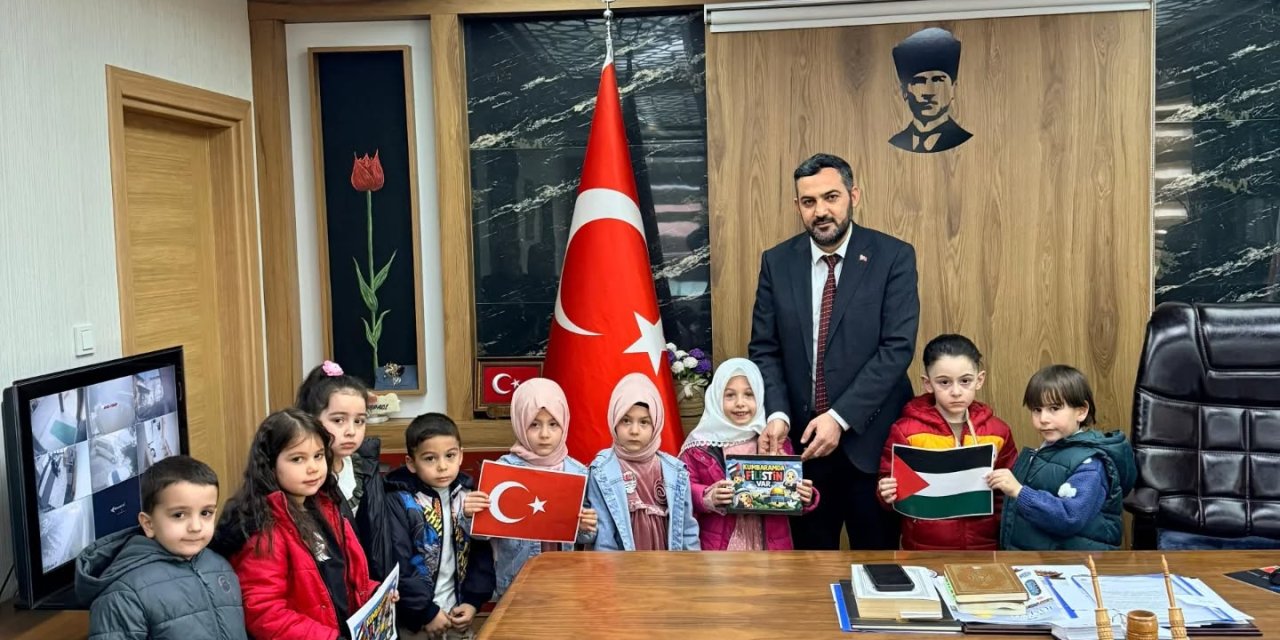 Miniklerden Filistin’e Anlamlı Bağış