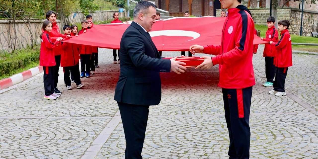 Kutsal emanetler Bilecik'ten geçti