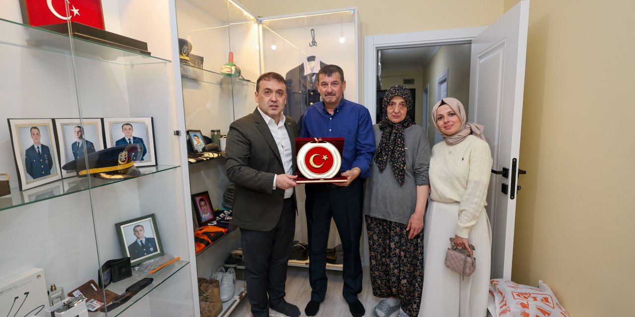 Vali Sözer, Şehit İlhan Ongan’ın Ailesini Ziyaret Etti