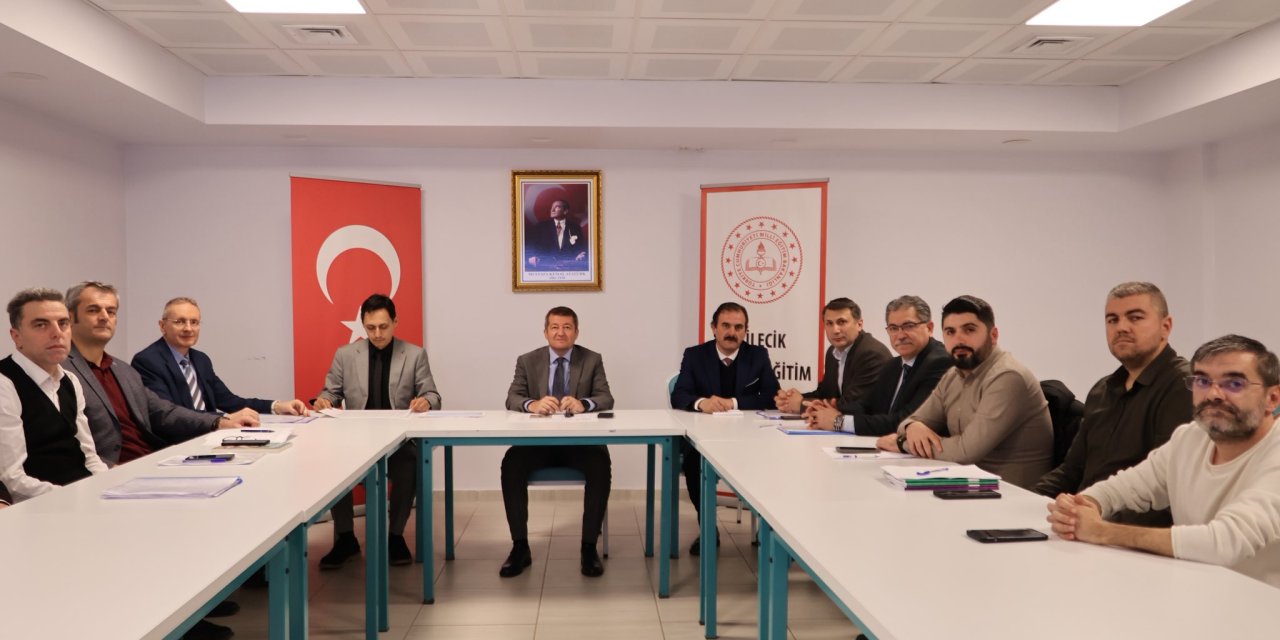 Bilecik’te lise müdürleri değerlendirme toplantısı