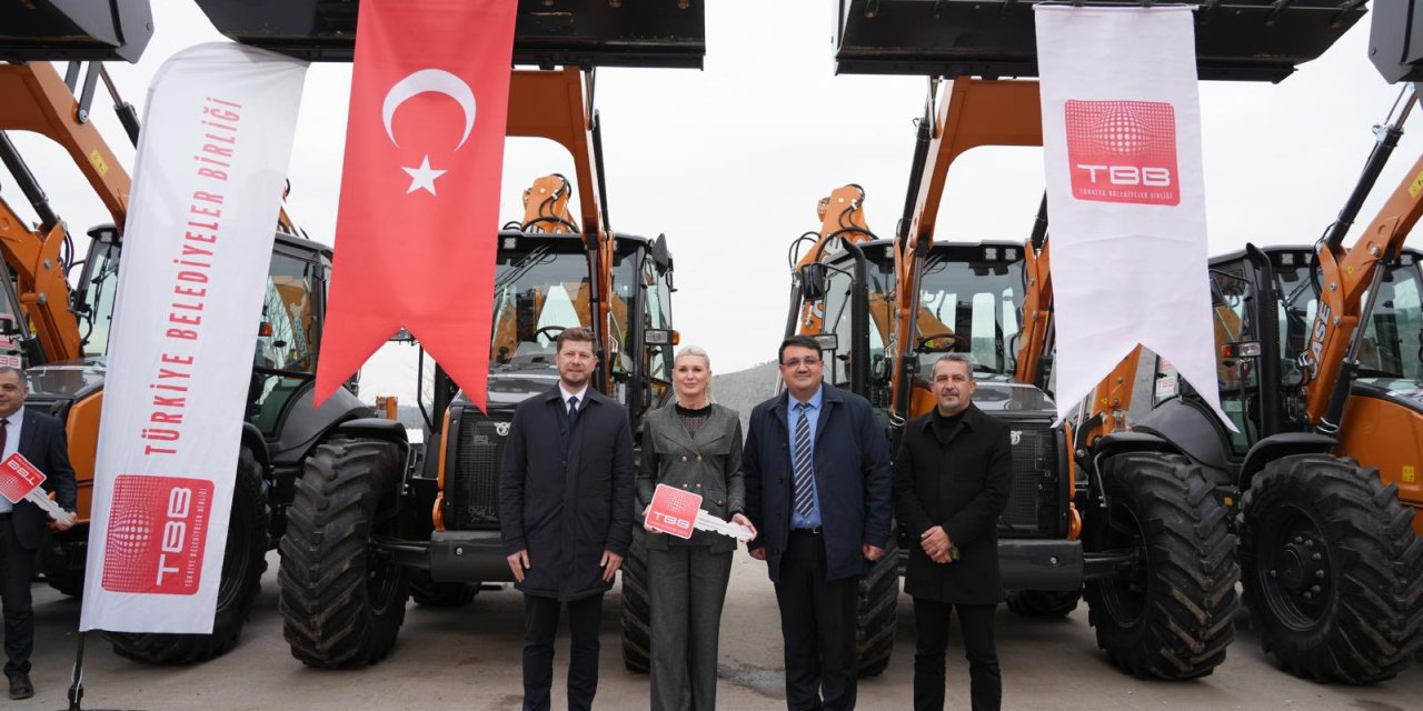 Bilecik Belediyesi'ne Kepçe Desteği