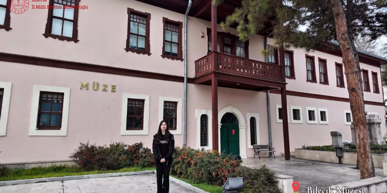 Öğrenciler Bilecik Müzesi'ni Tanıttı