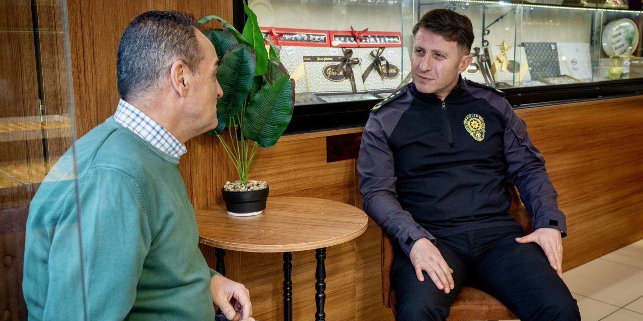 Müdür Çağlar Esnafı Ziyaret Etti