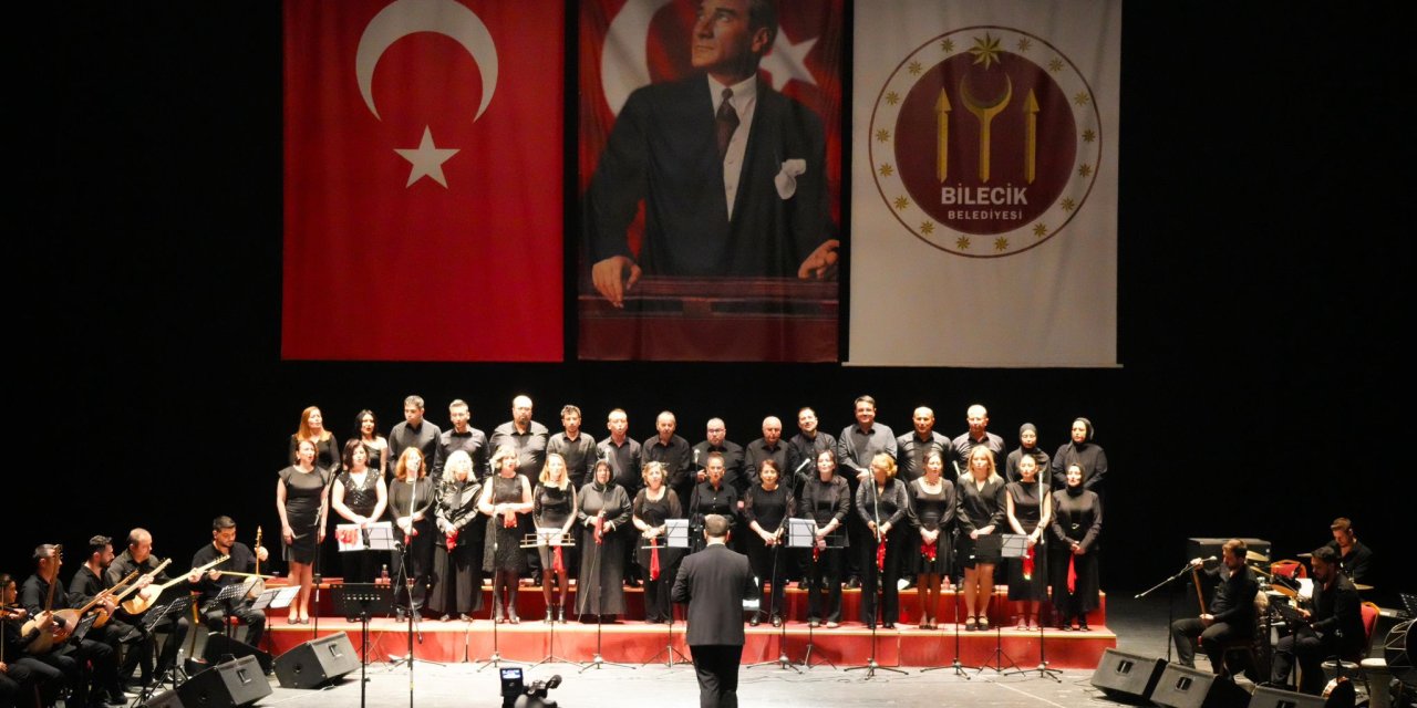 Belediye Korosu Kulakların Pasını Sildi