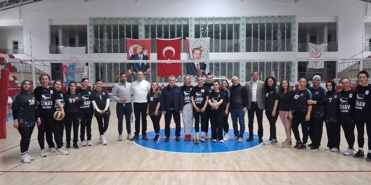 Bozüyük'te Voleybol Turnuvası