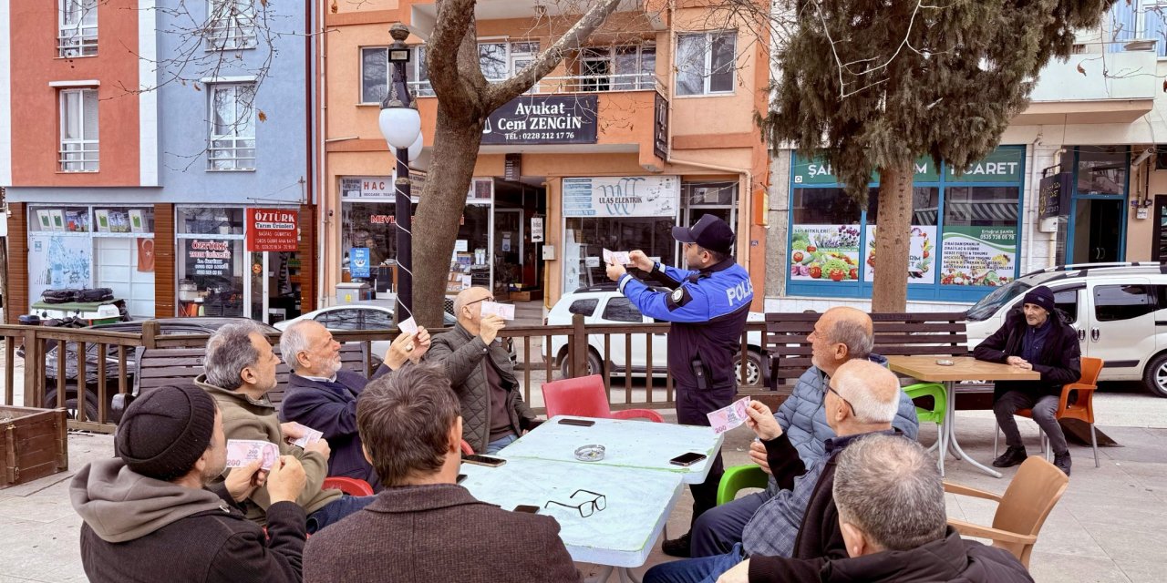 Sokak Sokak Gezip Sahte Paraya Karşı Uyardılar