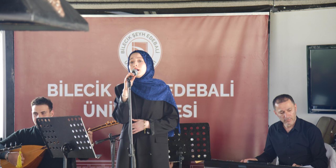 BŞEÜ'de Okul Orkestrasından Kampüs Konseri