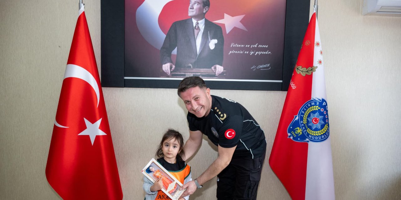 Polis Haftası Dolayısıyla Emniyeti Ziyaret Ettiler