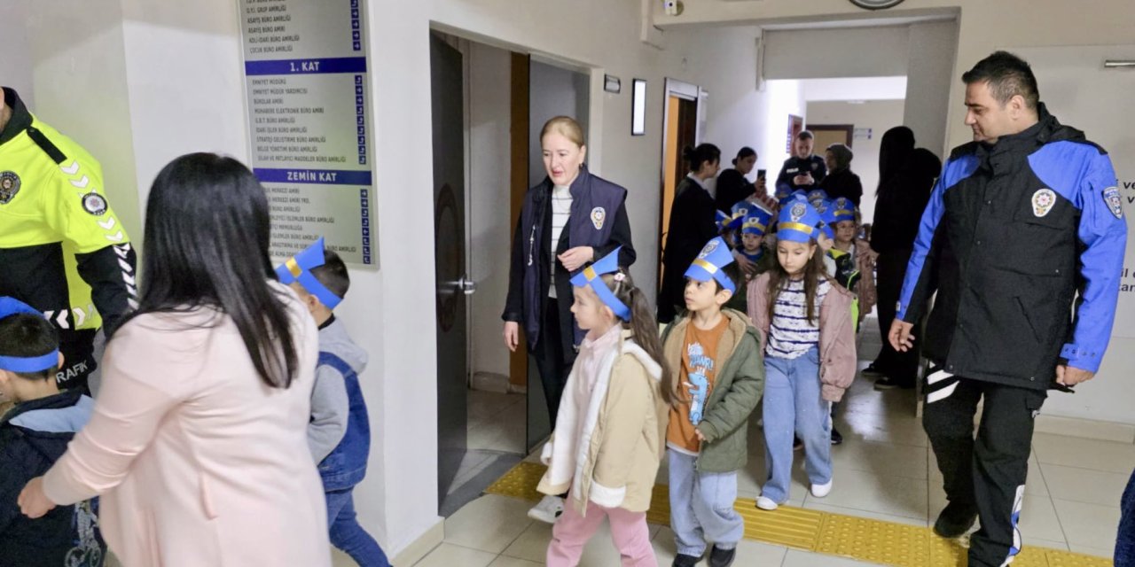 Miniklerden Emniyete Ziyaret