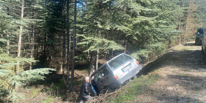 Kontrolden çıkan otomobil şarampole uçtu!