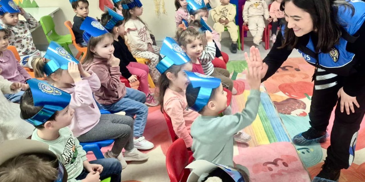 Ekipler öğrencileri bilgilendirdi