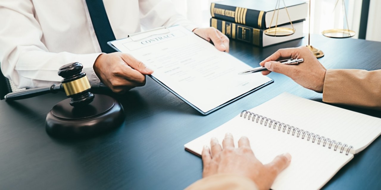 Boşanma Davalarında Tazminat Konusu Hakkında En Çok Merak Edilen Sorular Yanıtlandı