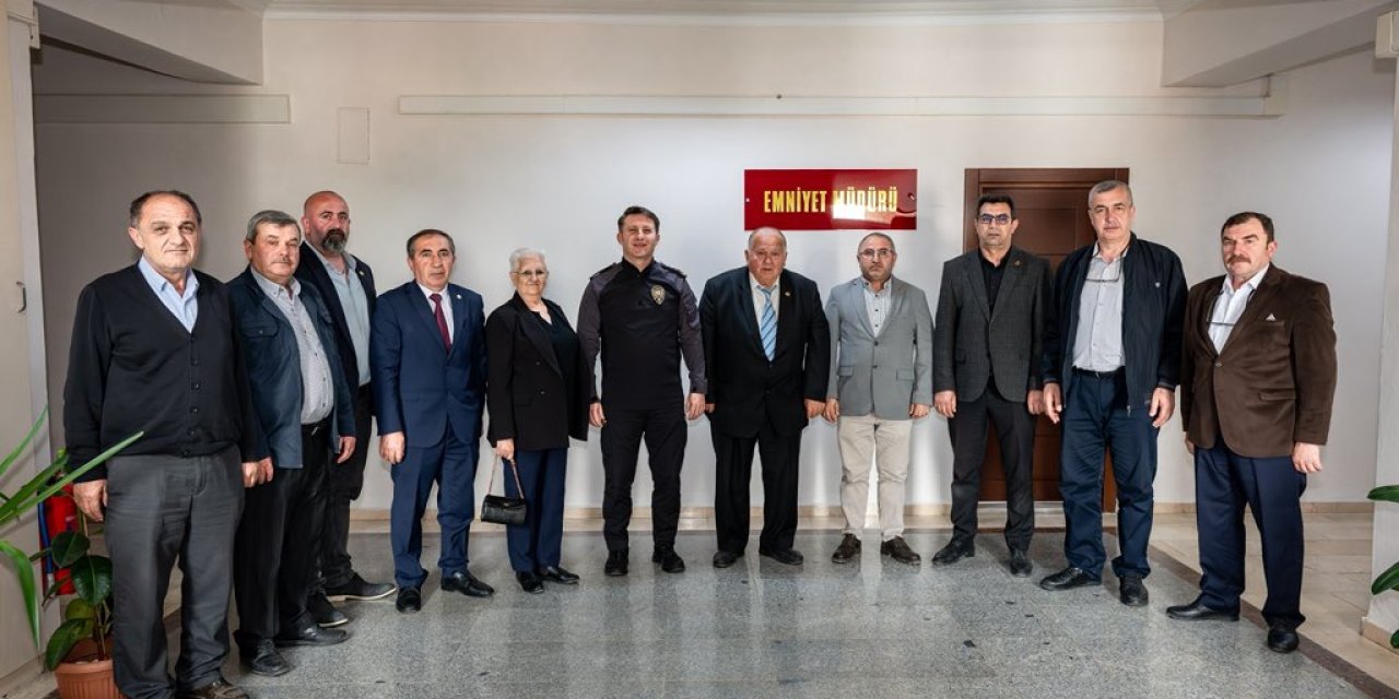 Muhtarlar Derneği'nden Müdür Çağlar'a Ziyaret