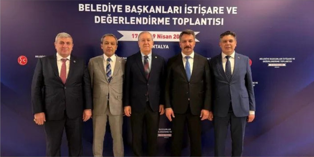 MHP'li başkanlar Antalya'da kampa katıldı