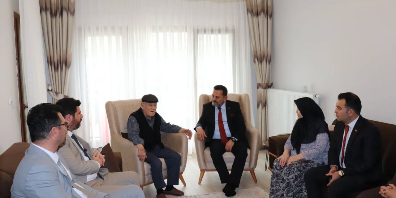 Şehit Ailesine Anlamlı Ziyaret