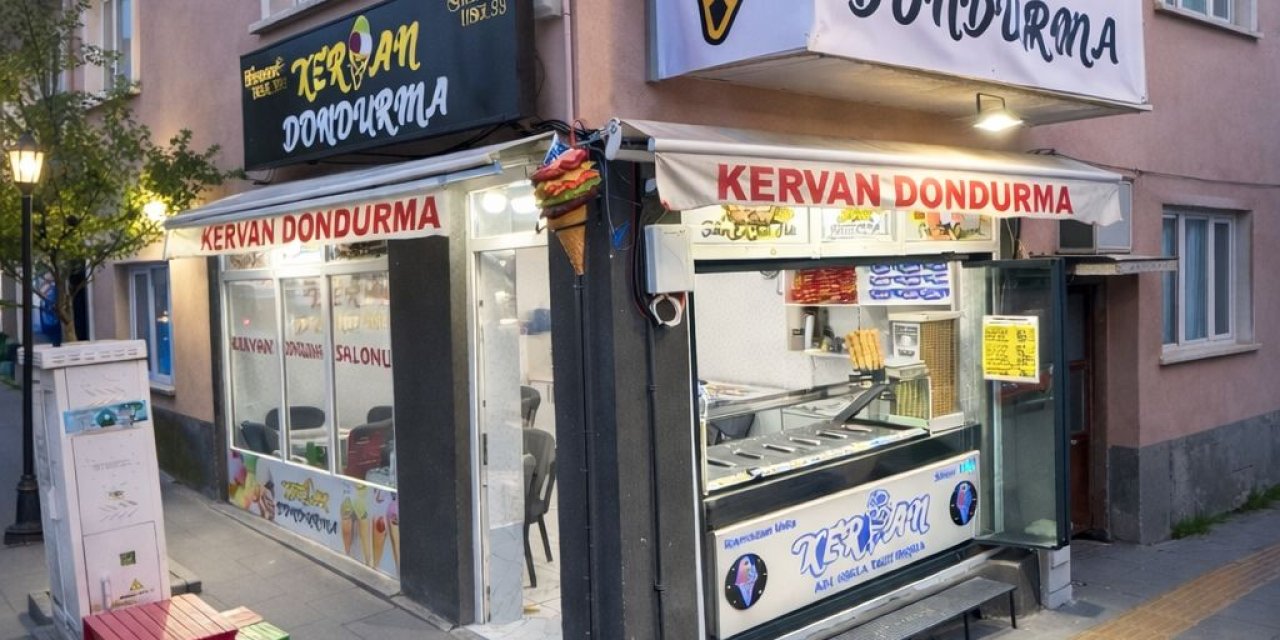 Bilecik'te Dondurma Sezonu Başladı: Kervan Dondurma Yine Sahnede