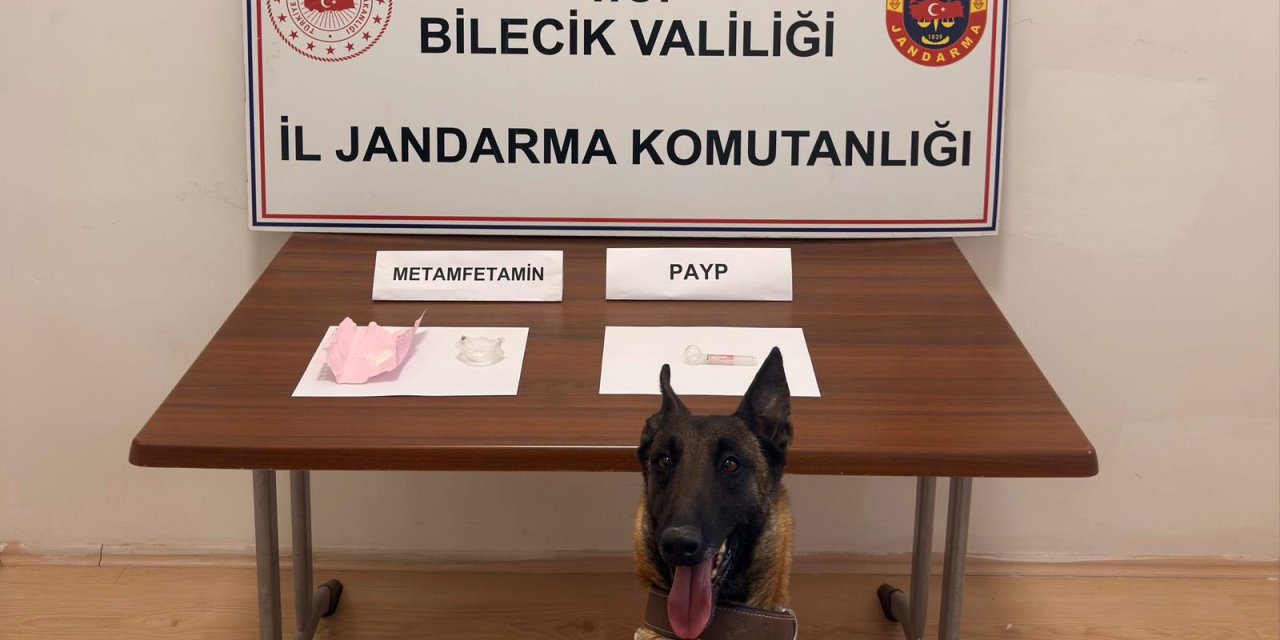 Şüpheli araçta uyuşturucu yakalandı