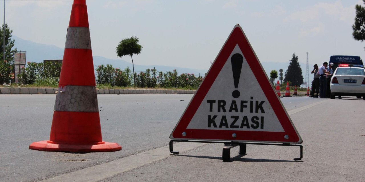 Trafik Kazası: 3 Yaralı!