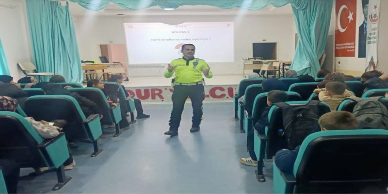Trafik Haftası Kapsamında Bilgilendirme Yapıldı
