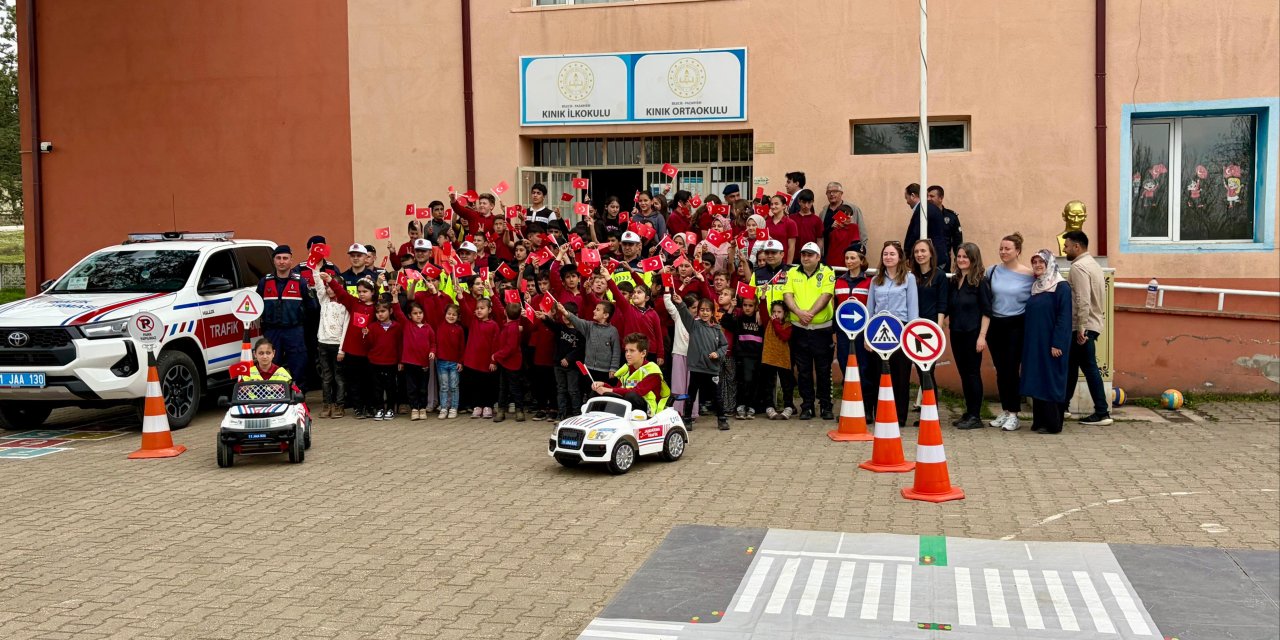 Öğrencilere Trafik Eğitimi