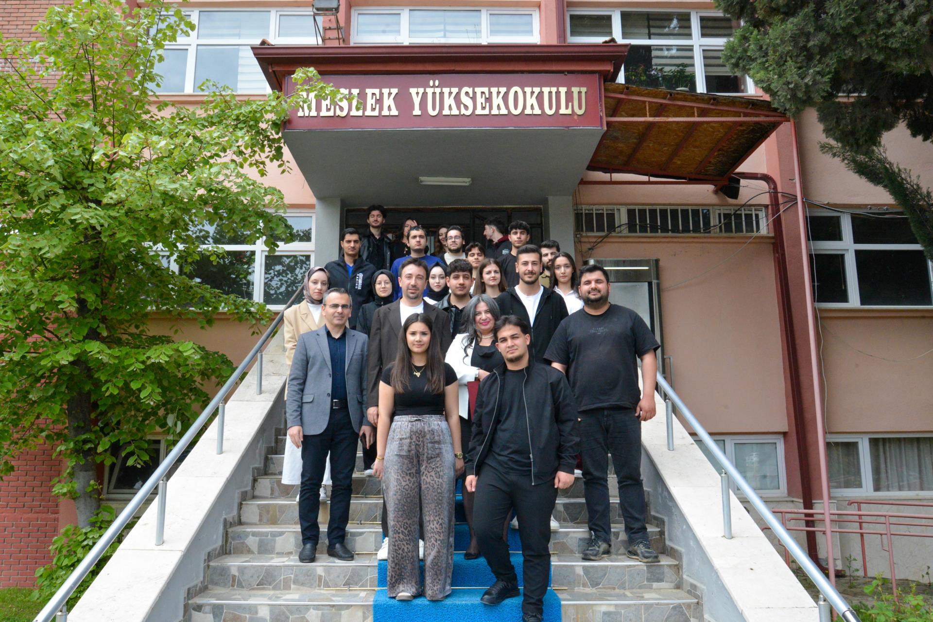 BŞEÜ’de demir çelik sektörü ele alındı