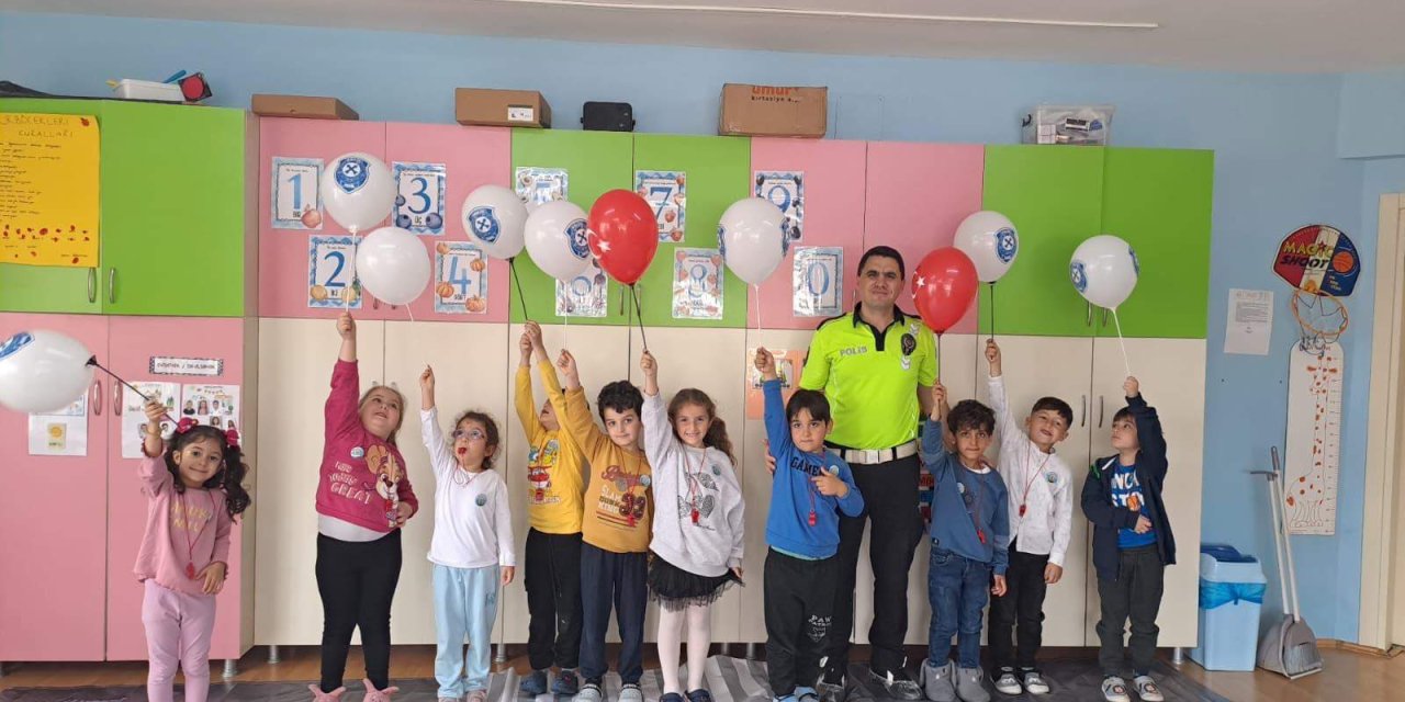 Öğrencilere Trafik Kuralları Anlatıldı