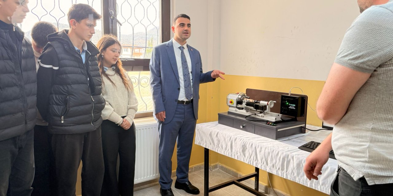 CNC Makineleri Meslek Lisesi Öğrencilerine Teslim Edildi