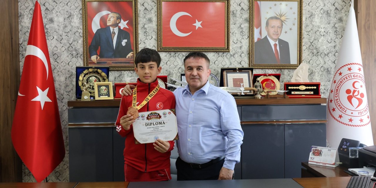 Müdür Demir, Balkan 3.sü Sporcuyu Tebrik Etti