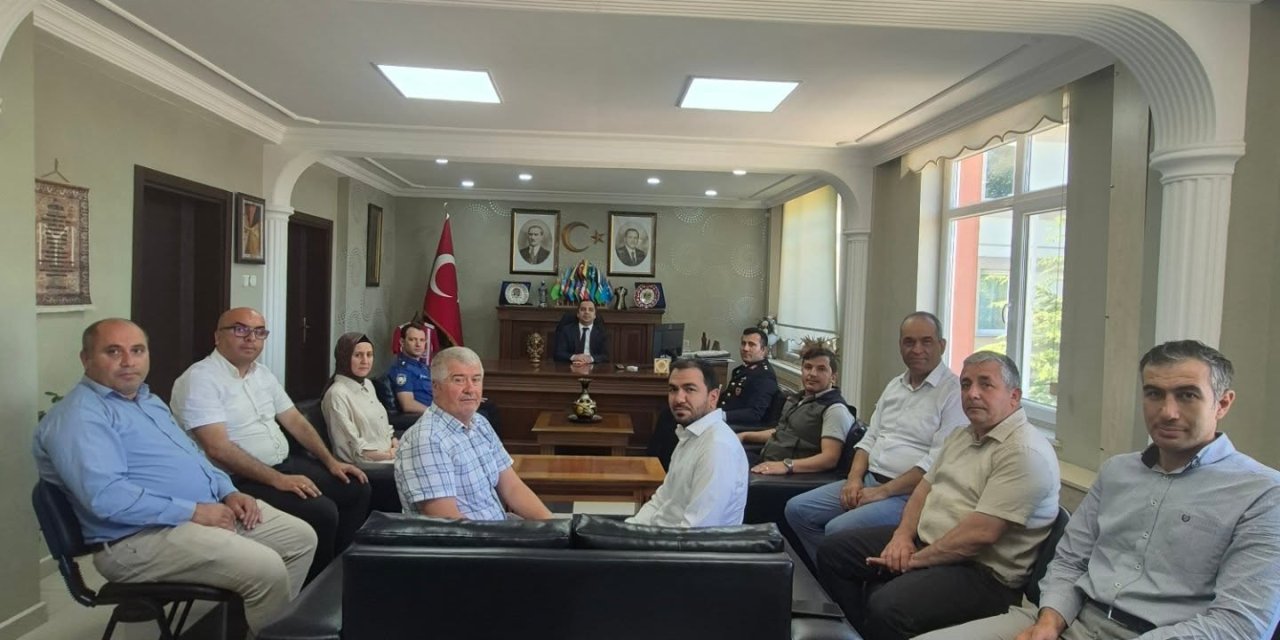 Kaymakam Uçar'a Veda Ziyareti